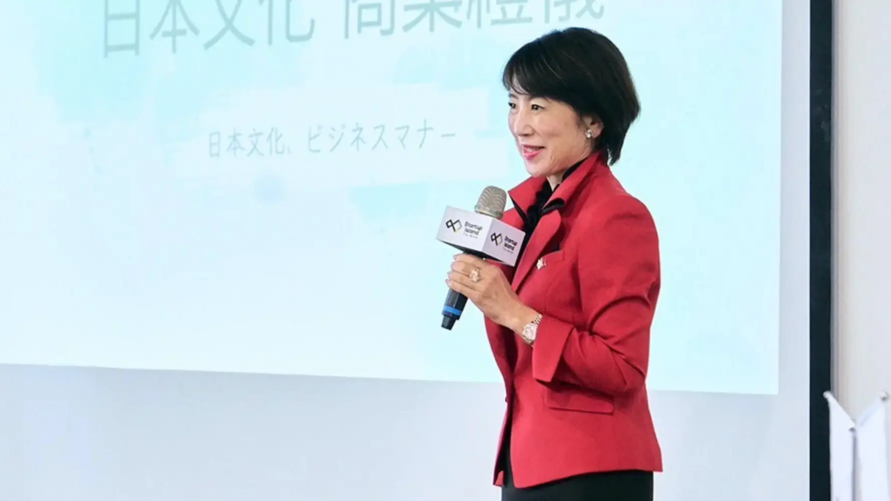 台湾楊三郎美術館でのマナー教室(お茶)準備風景